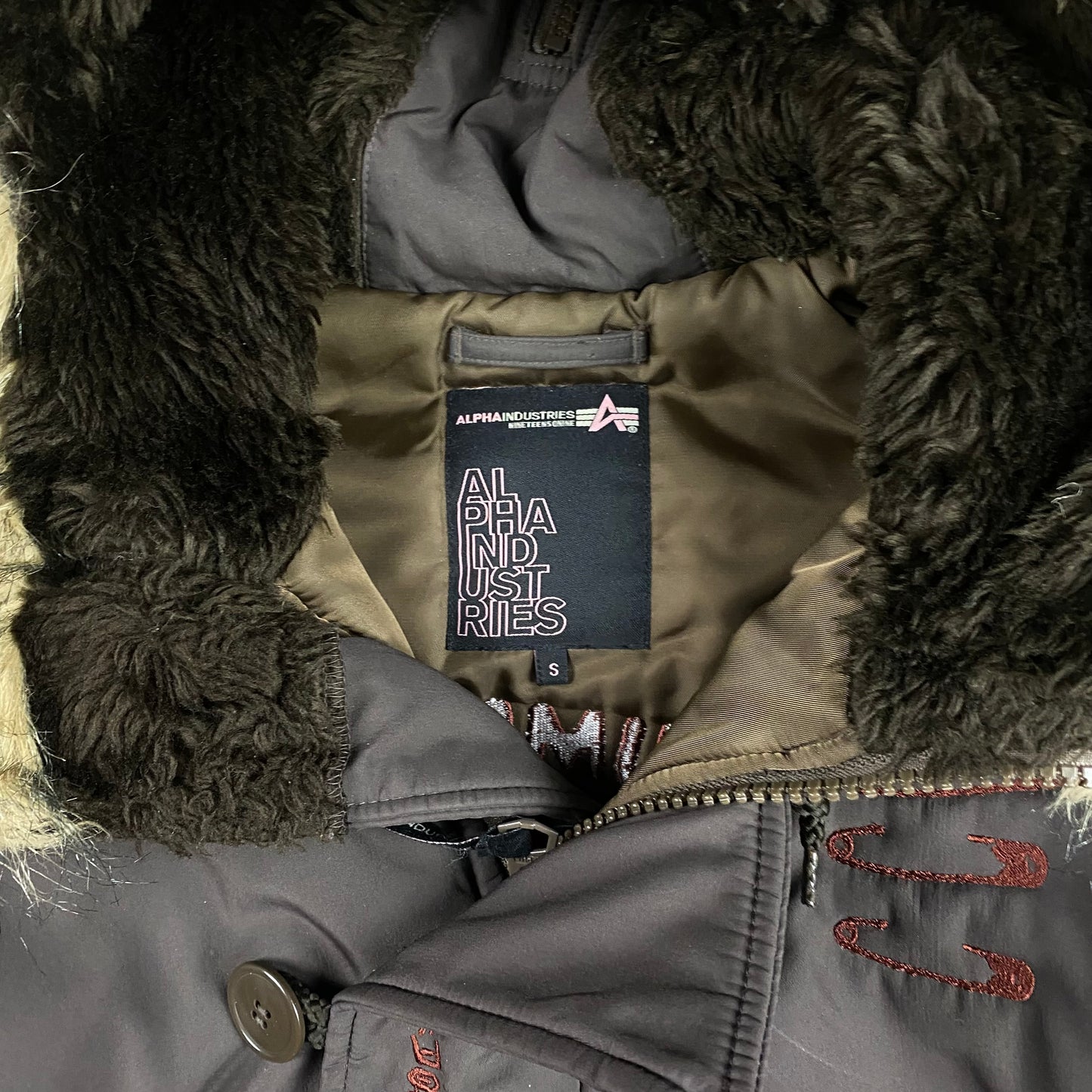 BORING ALPHA ZIP HOOD BOMBER