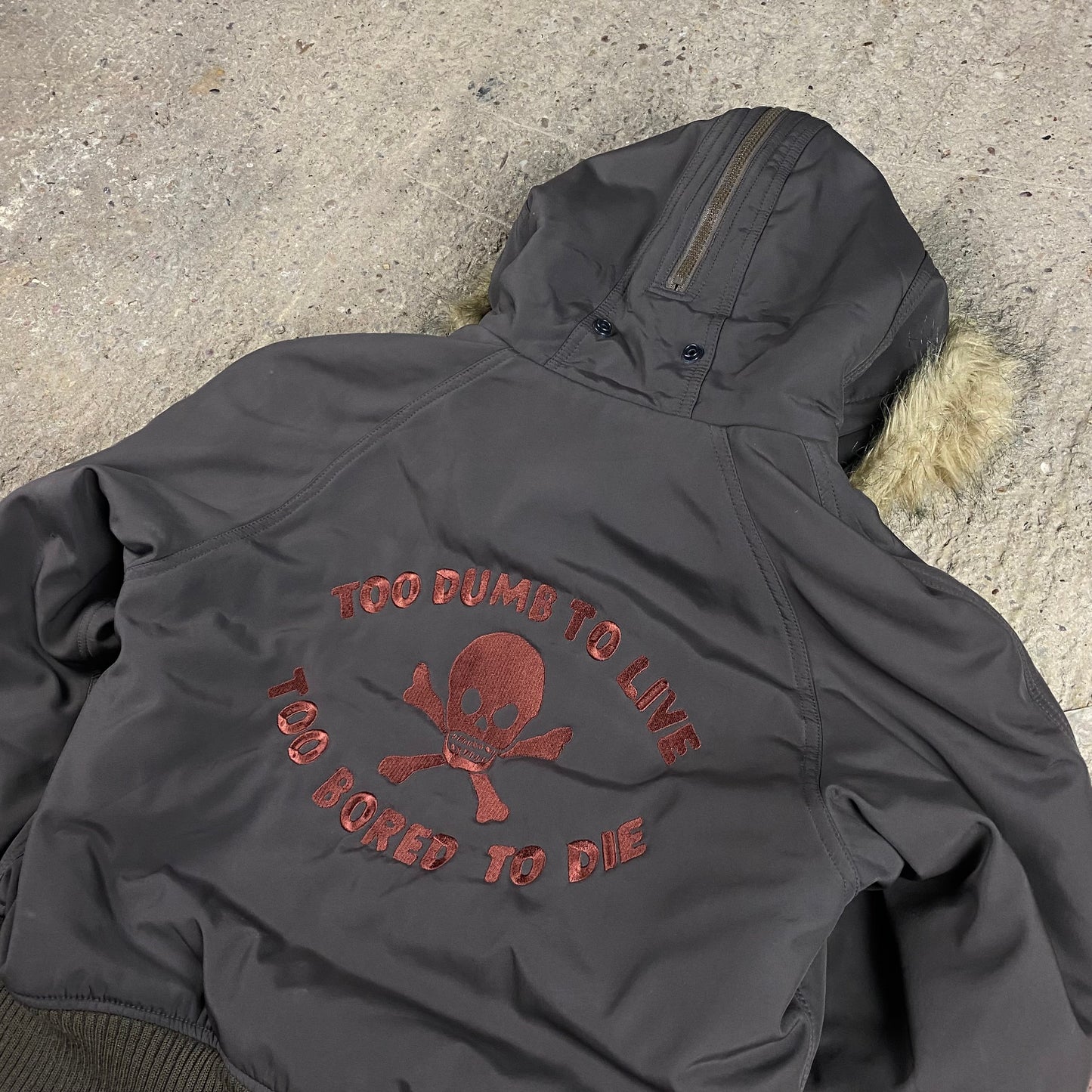 BORING ALPHA ZIP HOOD BOMBER