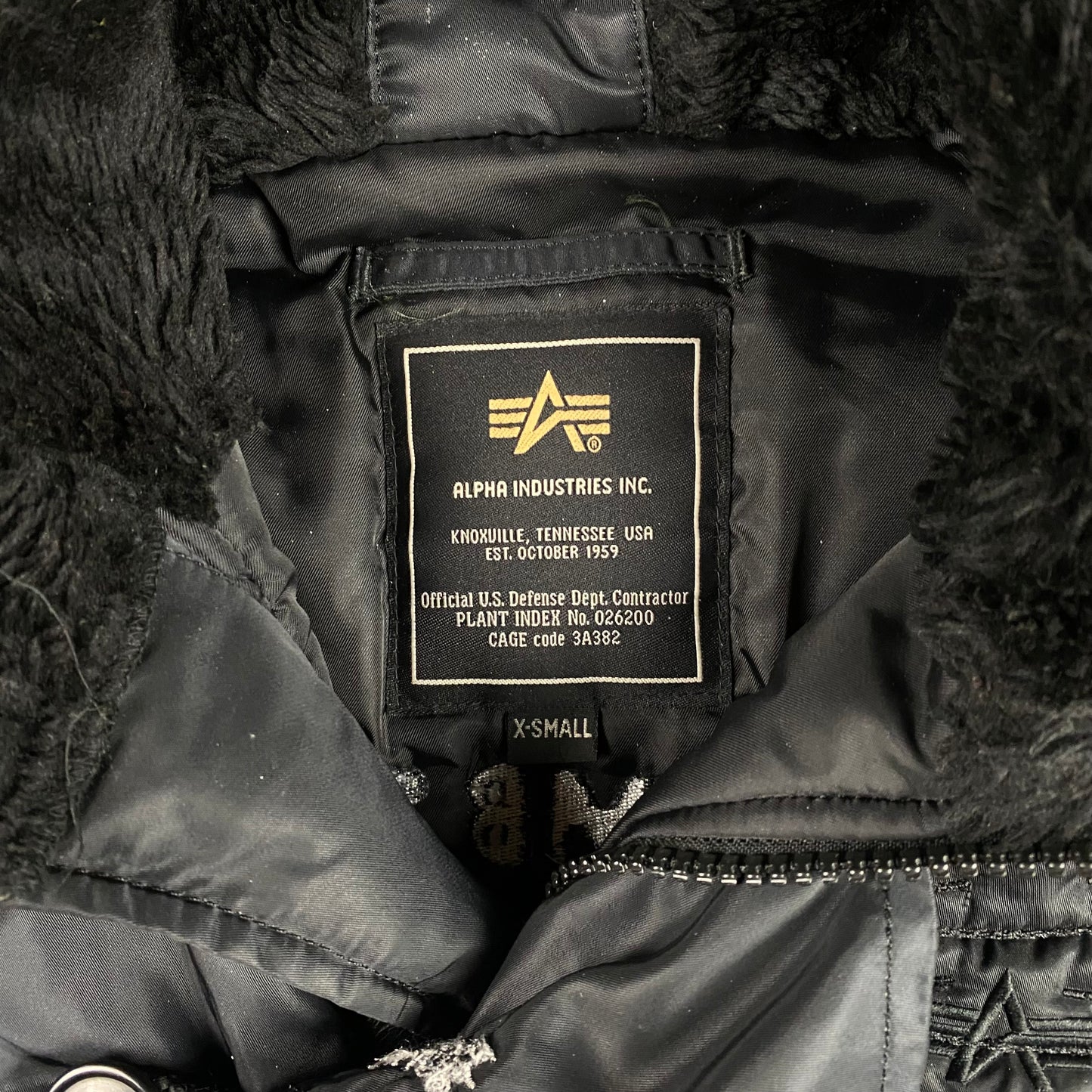 BORING ALPHA ZIP HOOD BOMBER