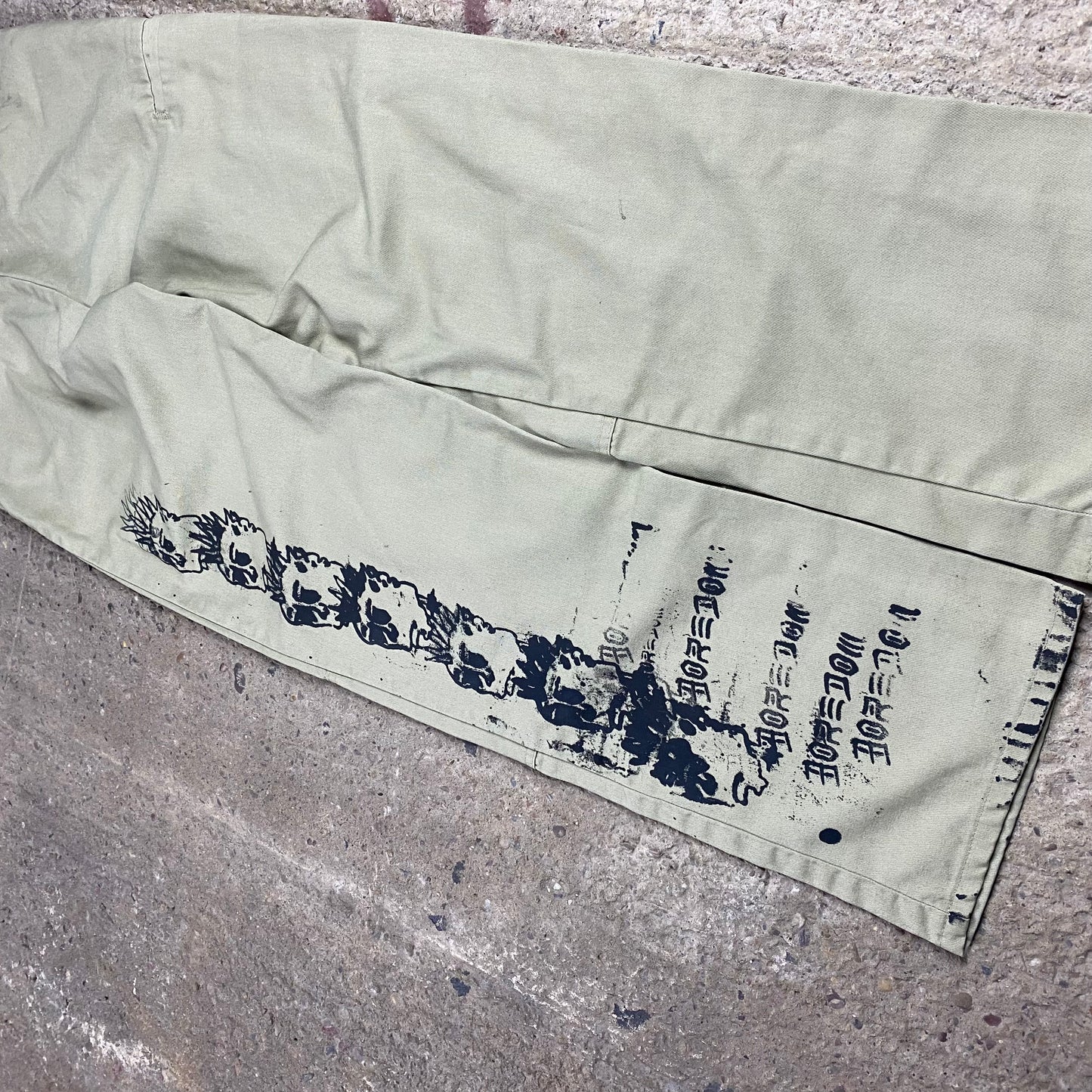 BORING DICKIES DOUBLE KNEES