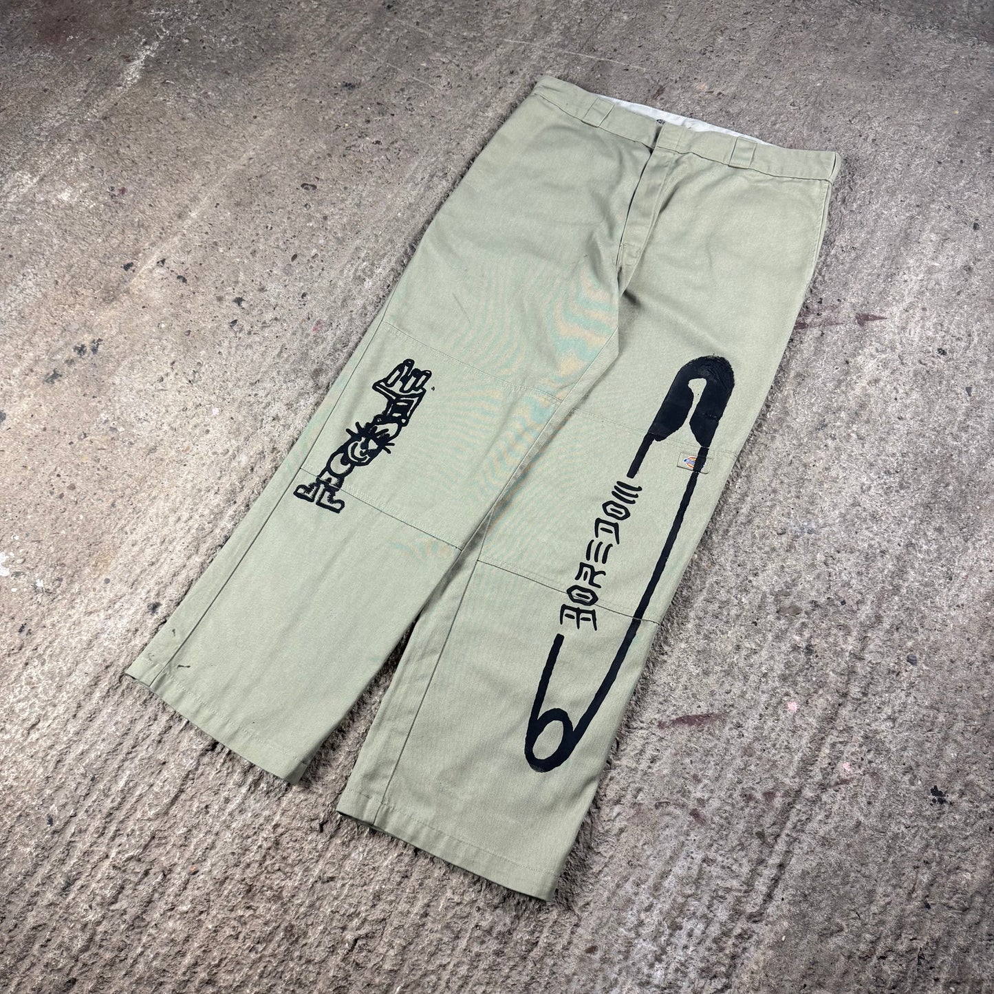 BORING DICKIES DOUBLE KNEES