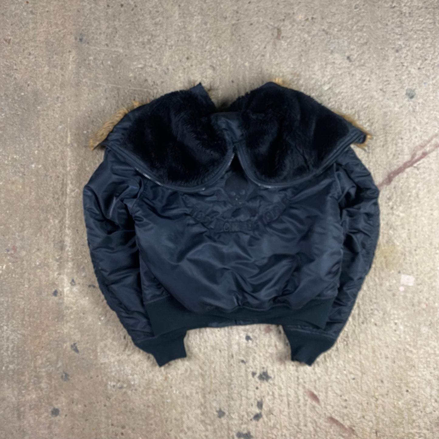 BORING ALPHA ZIP HOOD BOMBER