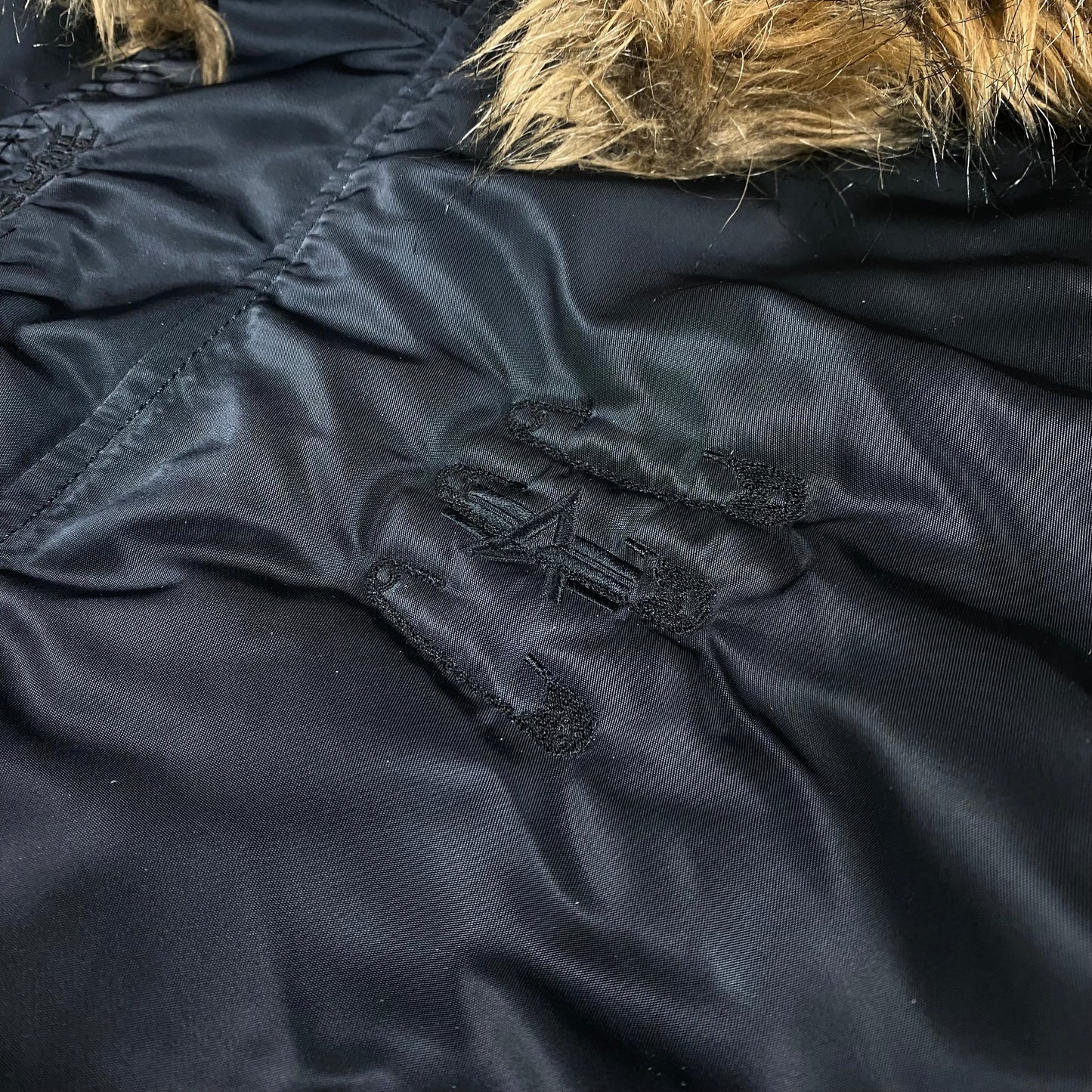 BORING ALPHA ZIP HOOD BOMBER