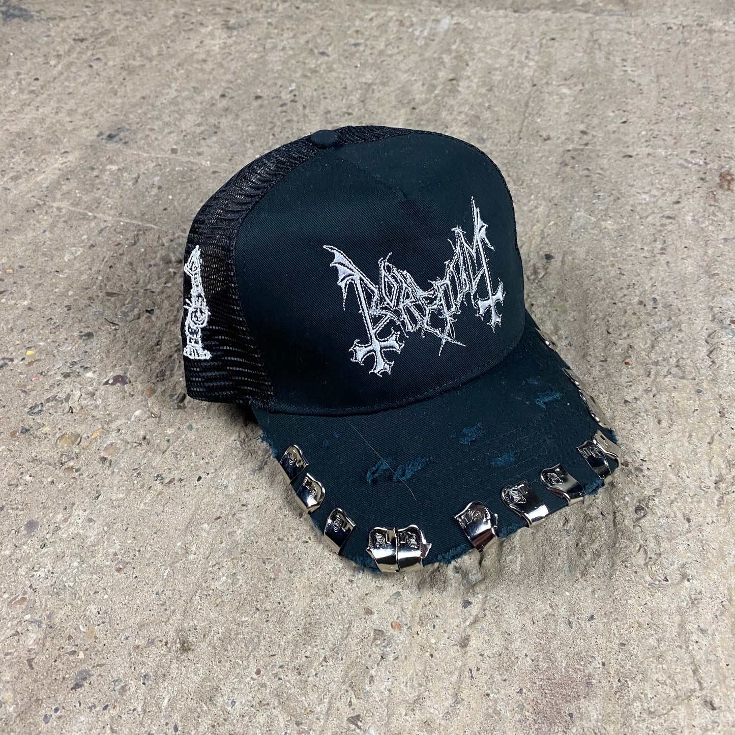 MAYHEM MAGPIE TRUCKER CAP
